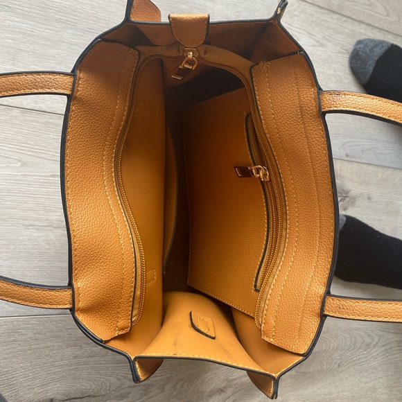 Vegan Leather Louenhide Bag with cross body option - Picture 7 of 14